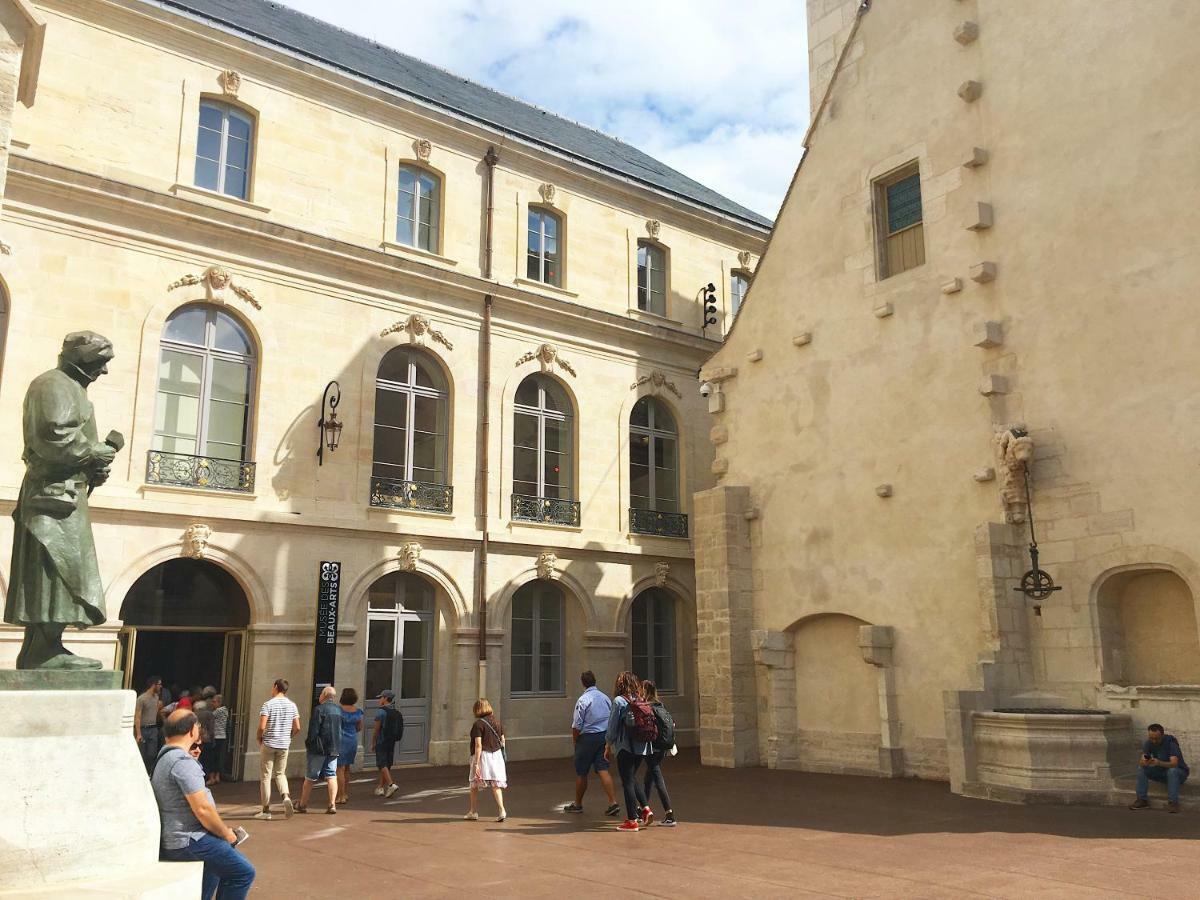 Appartement Centre Historique - Le Patio Dijon